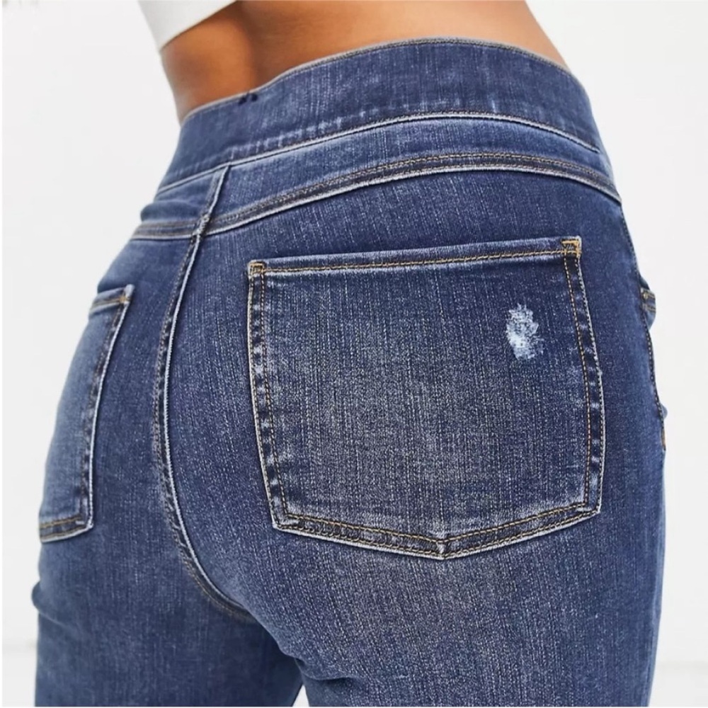 SPANX Distressed Ankle High Rise Skinny Jeans: Medium Wash - Picture 9 of 14